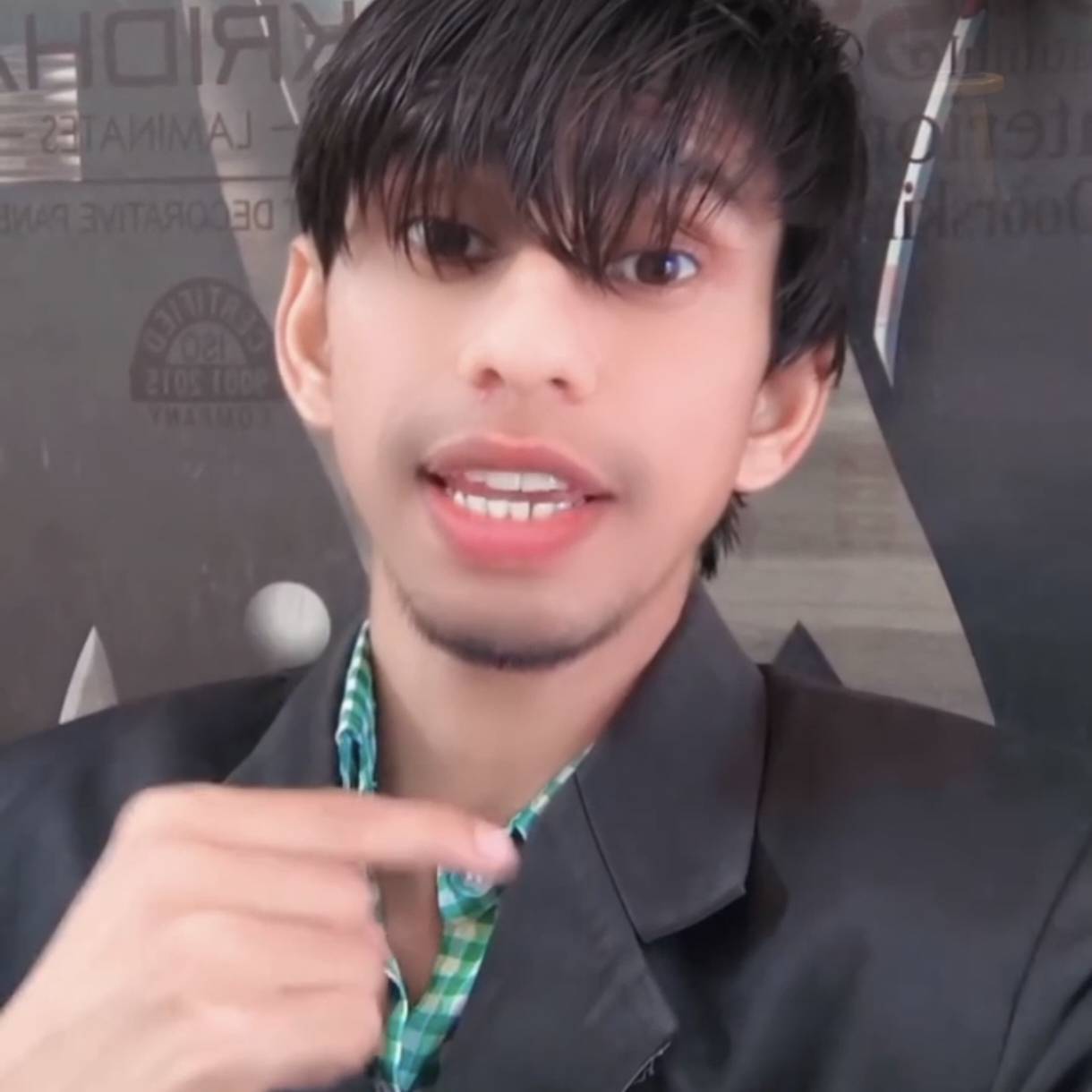 Srkfarman on Bideo