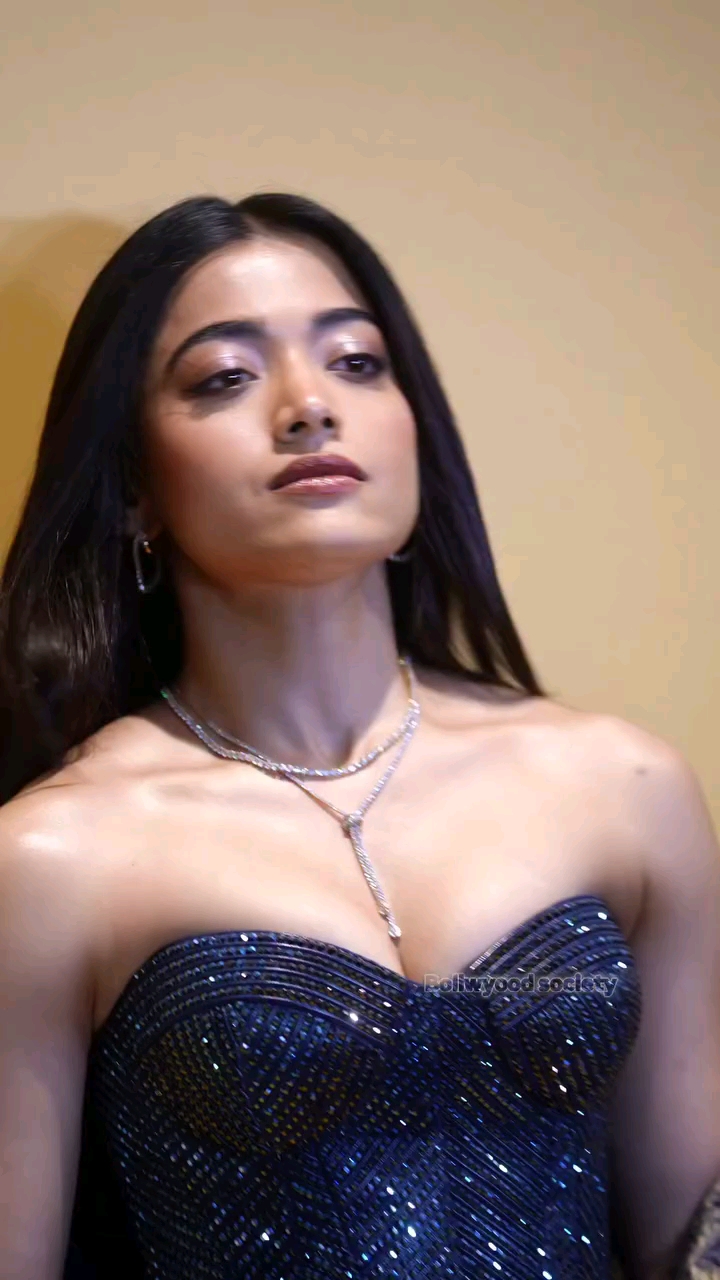 One word for #rashmikamandanna 😍💫
