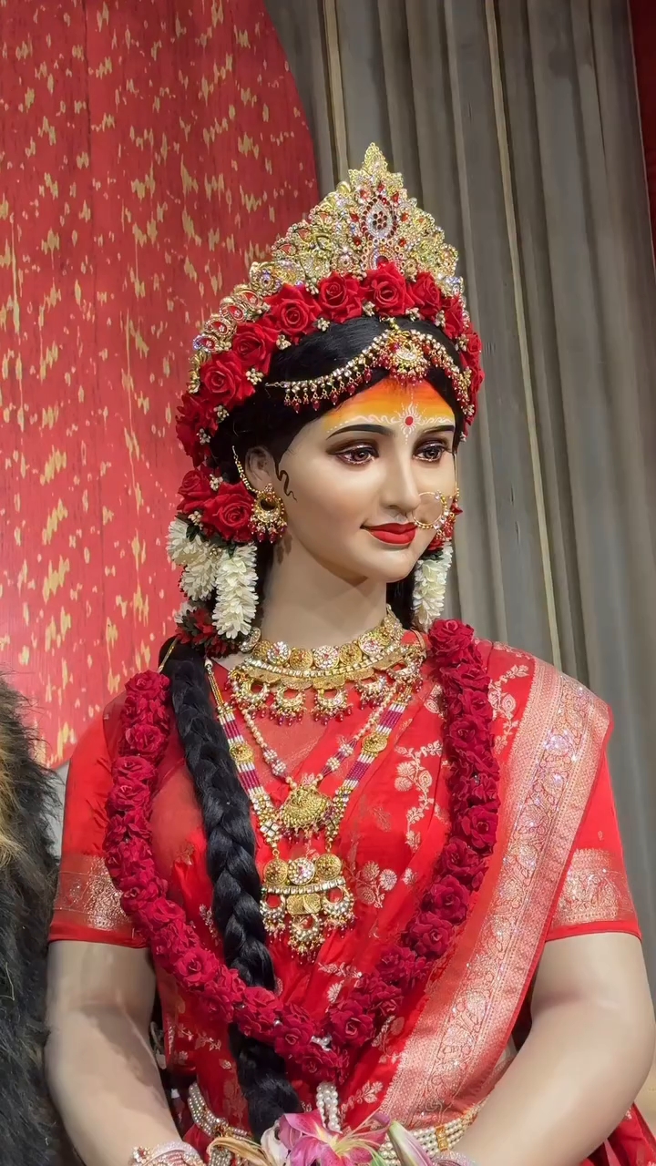 Follow 👉🏻@raipur_explore_ 

.
tu thodi der aur thehar ja 

.
#raipurexplore #raipur #navratri #dur