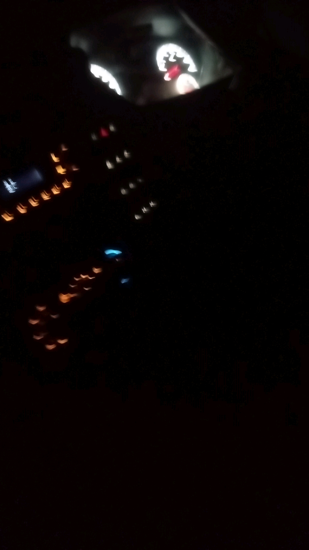 👿