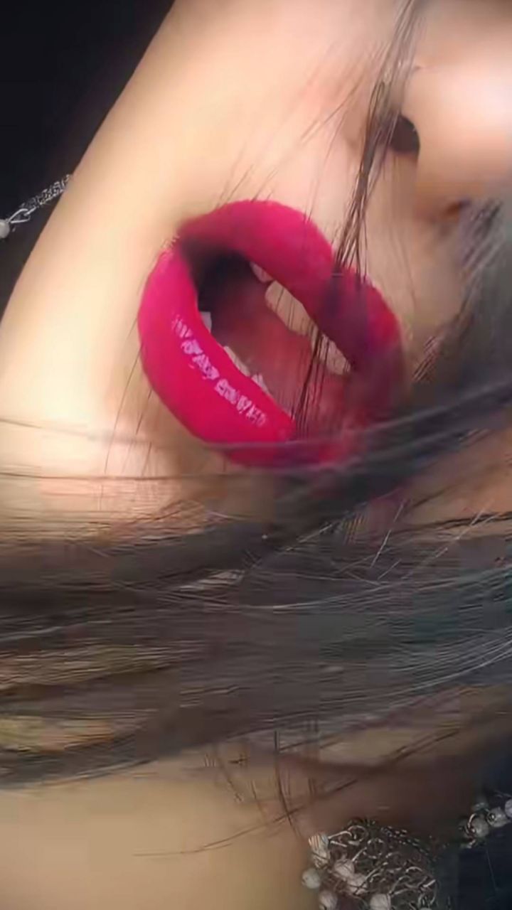 Cute girl dance