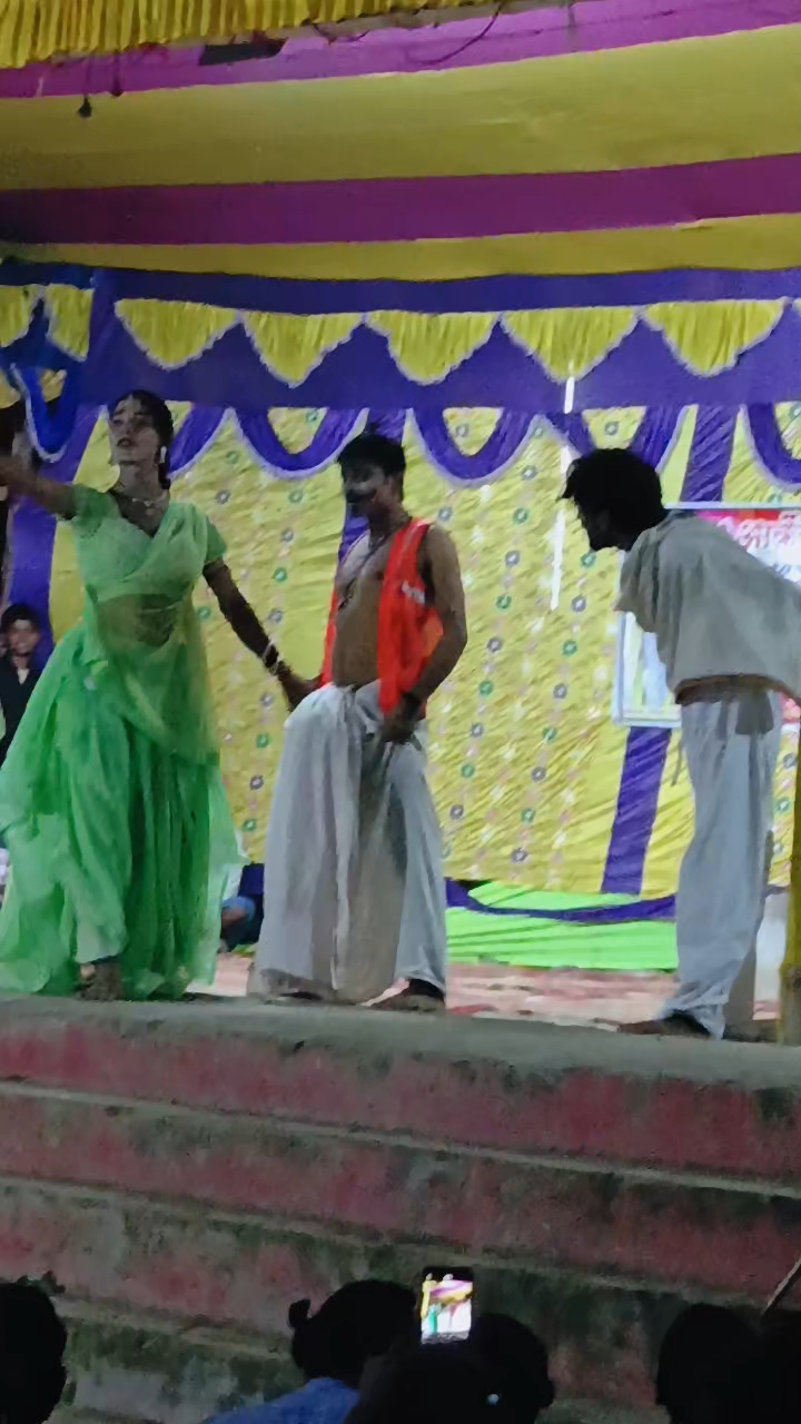 Hit Auctra program