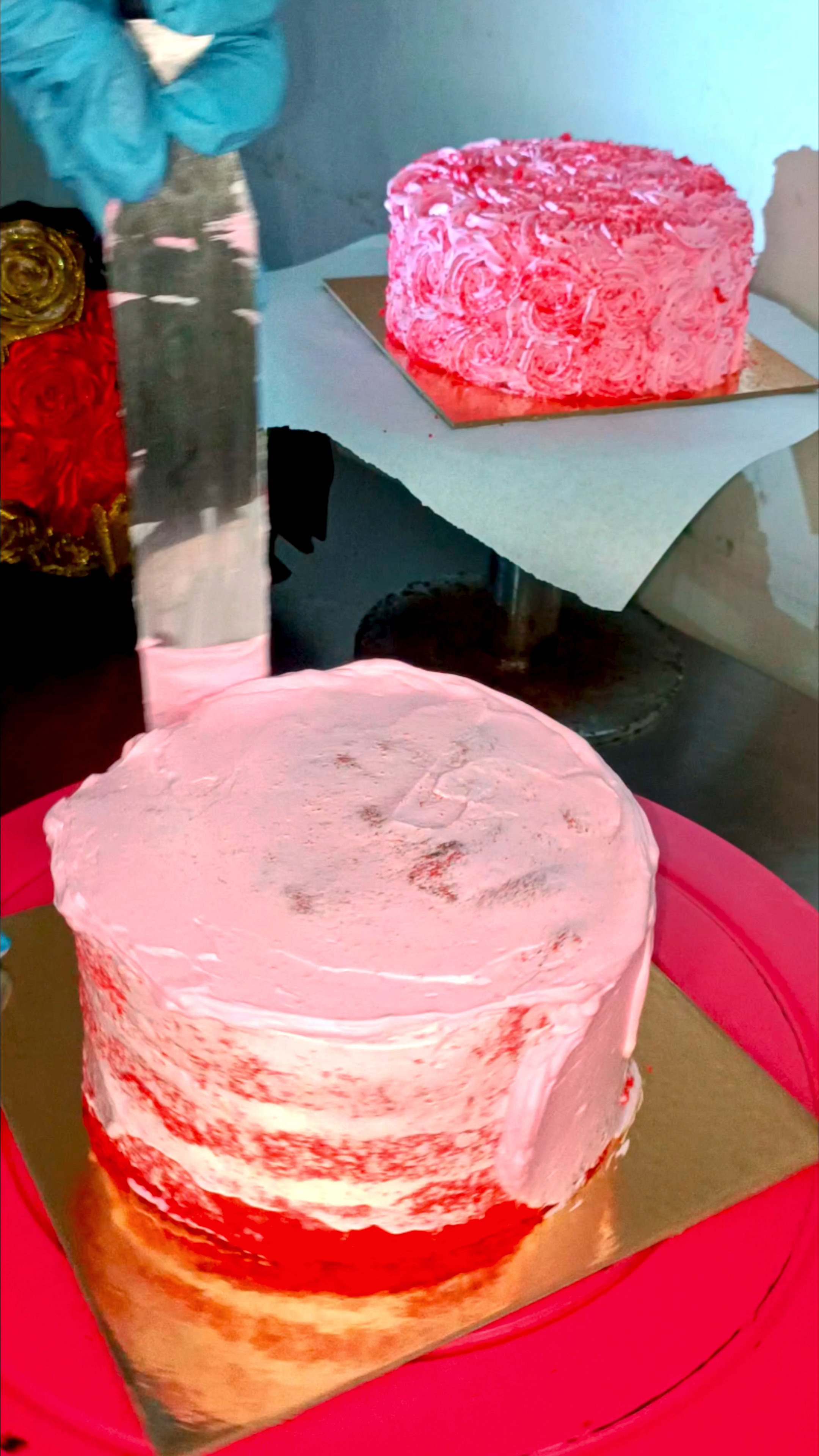 Red velvet Rose cake