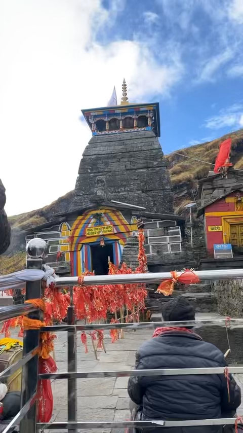 🔱 धरती पर महादेव का दिव्य धाम 🙏 | Tungnath Temple का अद्भुत रहस्य 🚩 #Shorts