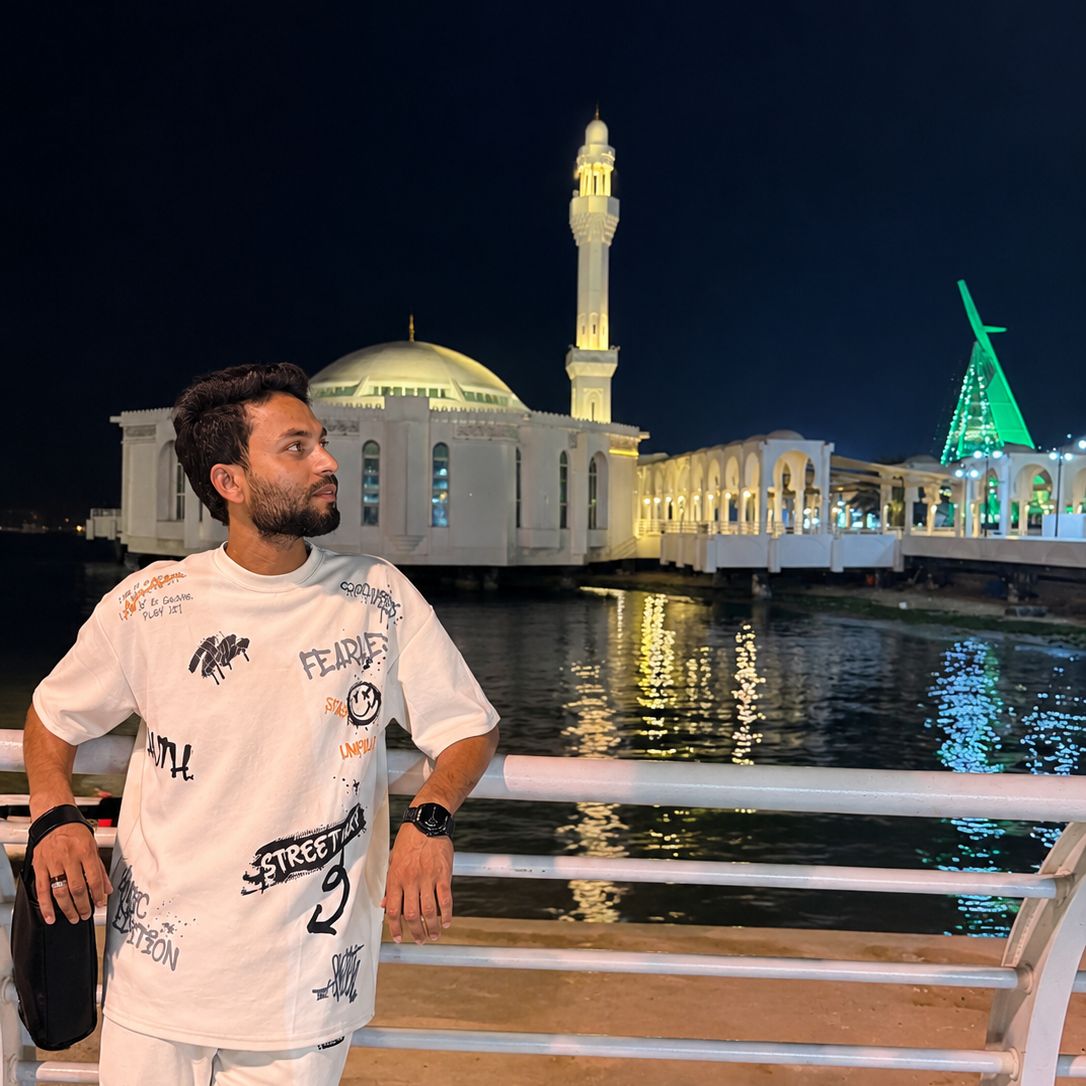 Ayarashk04 on Bideo