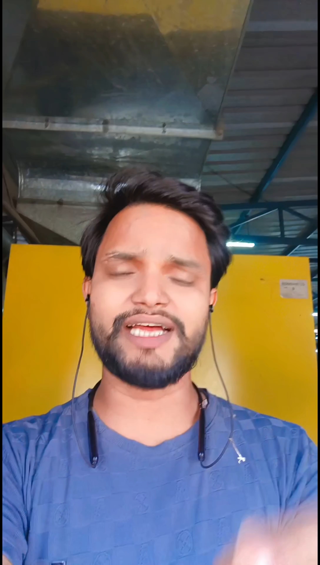 मर्द का छोटा हो या बड़ा औरत को लेना ही पड़ता हैं😂😀😂😀