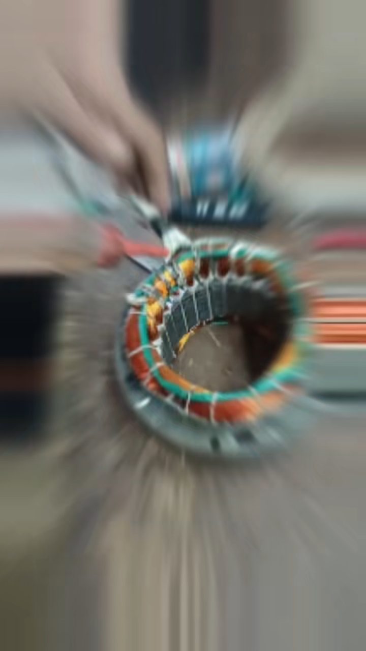 Motor ki Badhai karte hue