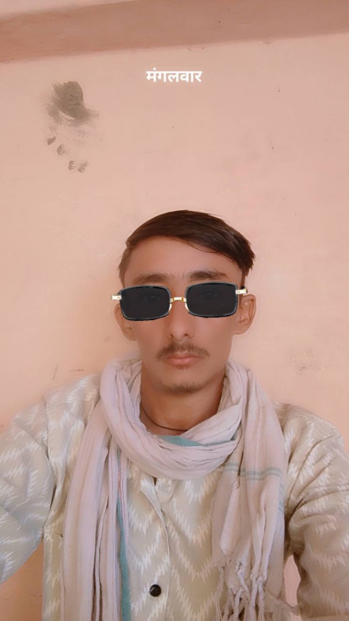 तु तो रो रही है पगली