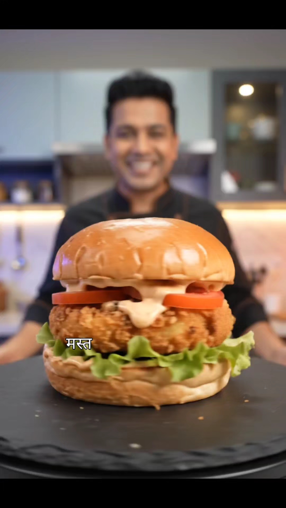 🍔🔥 Crispy Aloo Tikki Burger – Ghar Par Restaurant Jaisa Taste! 😍🤤
Crispy potato tikki, fresh veg