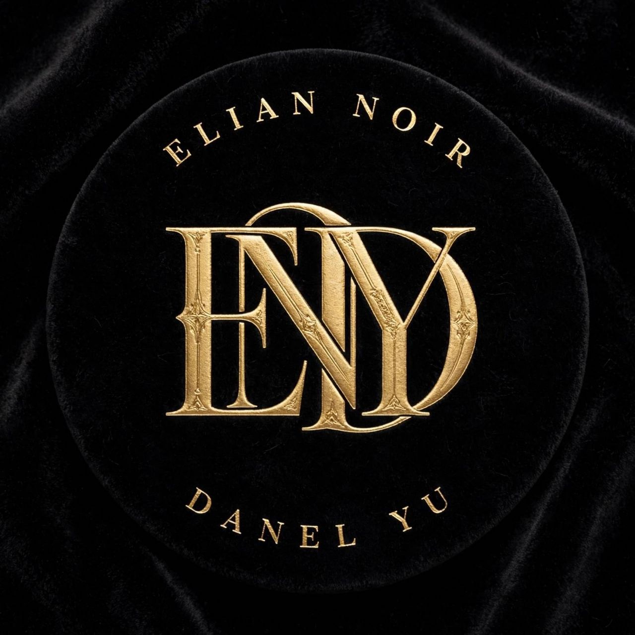 ELAIN NOIR on Bideo