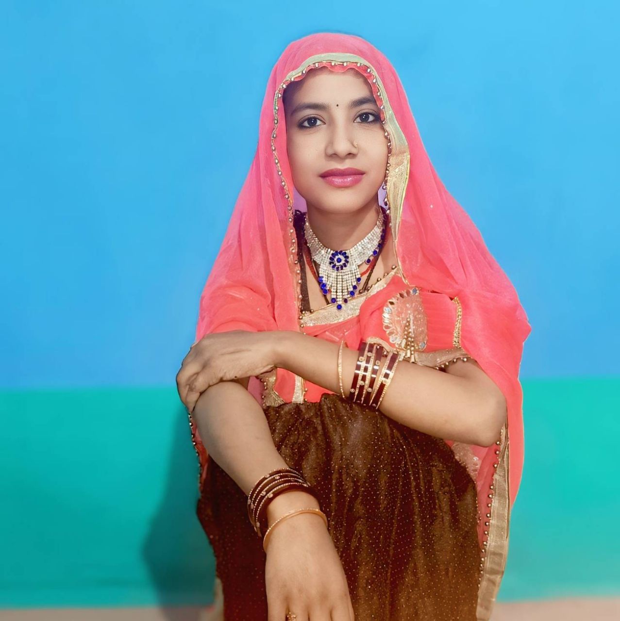 Raveena comedy video on Bideo