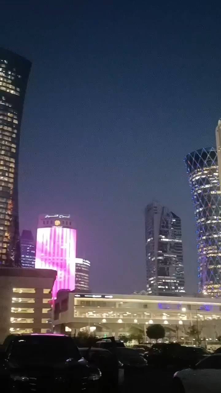 🇶🇦 Qatar’s Beautiful Views 😍 | Amazing City Lights & Stunning Scenery ✨
