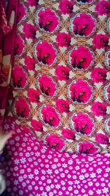 বাঁশি বাজার কে