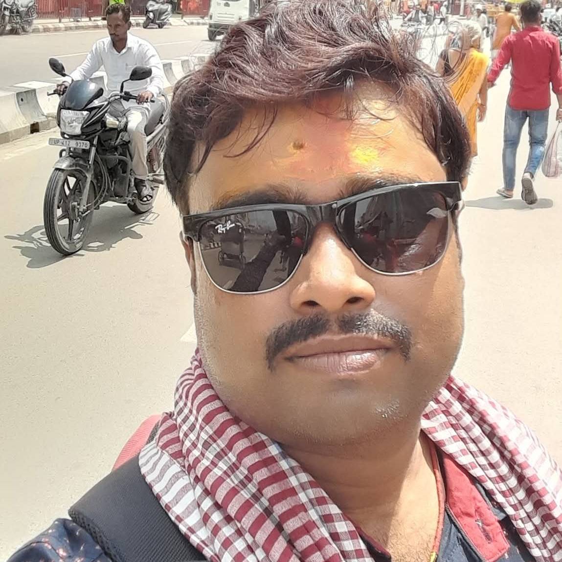 Sanjeevan Kumar Singh on Bideo