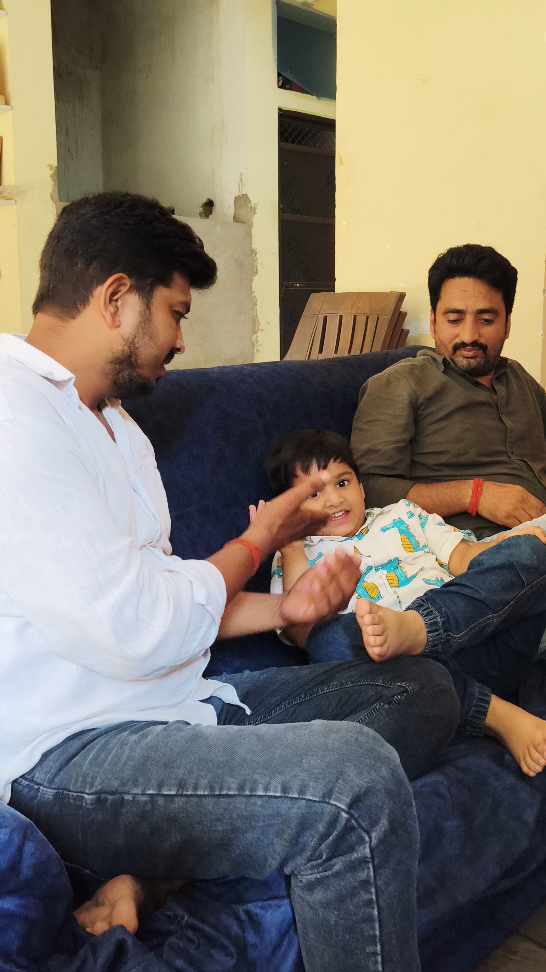 Singer ritesh pandey son