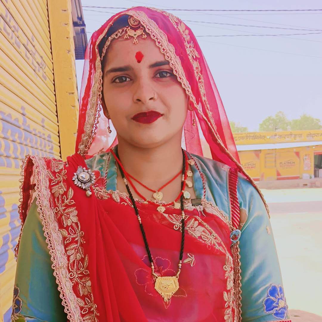 Monika choudhary on Bideo