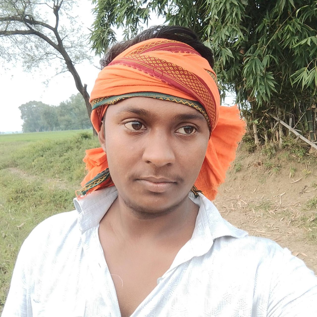Niranjan kumar on Bideo
