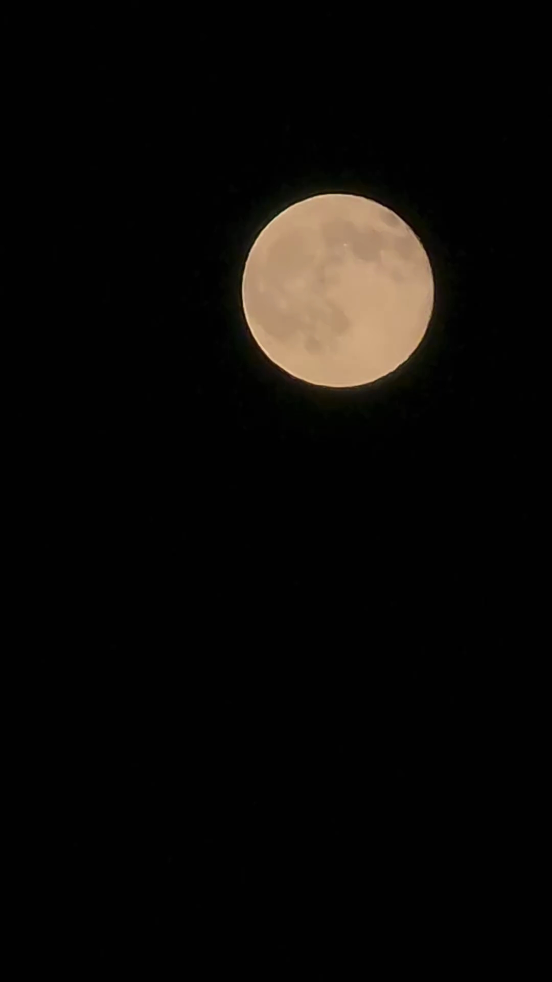 Hunt Moon Light Last night was beautiful shot on my Samsung Galaxy S26 Ultra #huntermoon #moonlig...