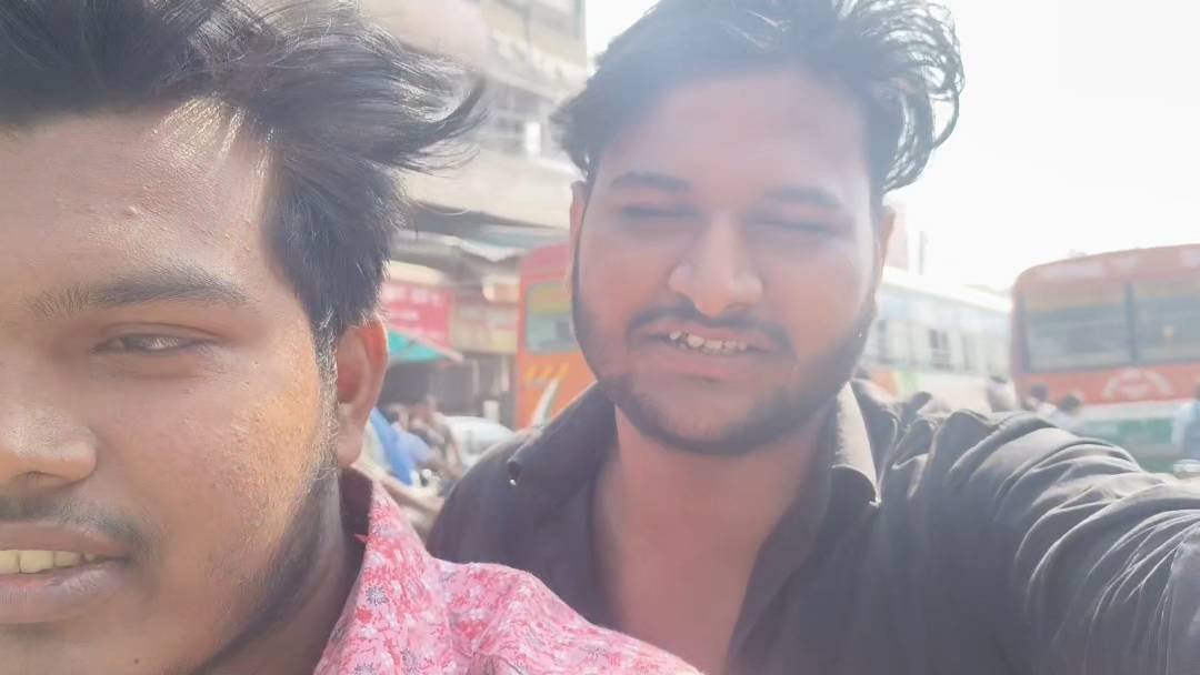 My mini vlog aaj hm ja rahe dost ko lane #trending #video #viral