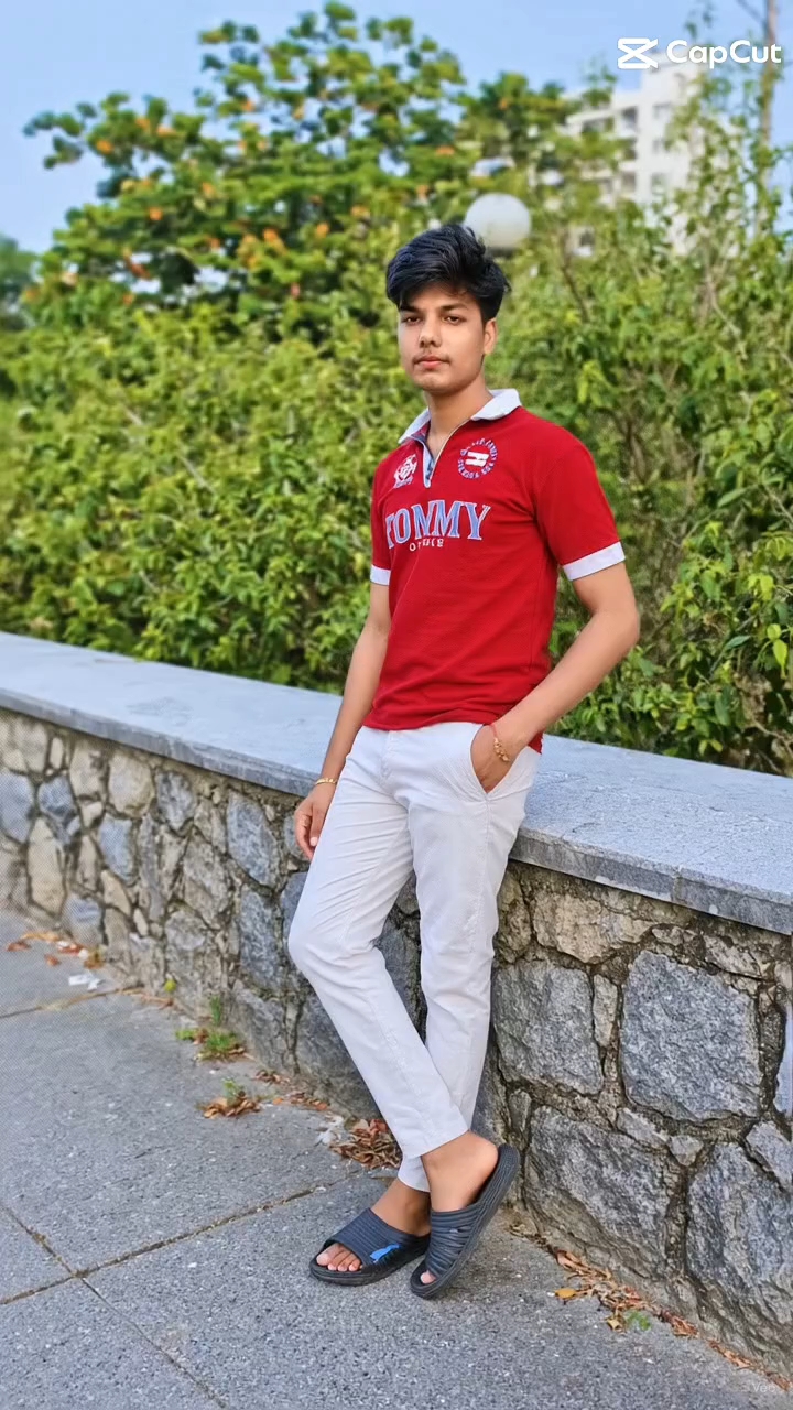 Comment aur share rukna nahin chahie 😍🥰