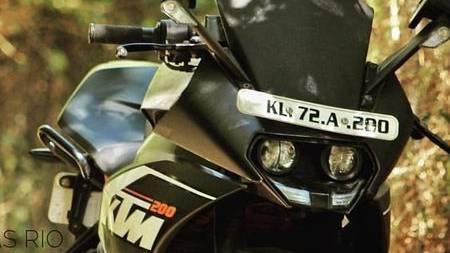 KTM. 200