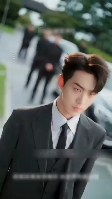CEO Saves His Wife 😡❤️ #CEO #WifeLove #ChineseDrama #Shorts