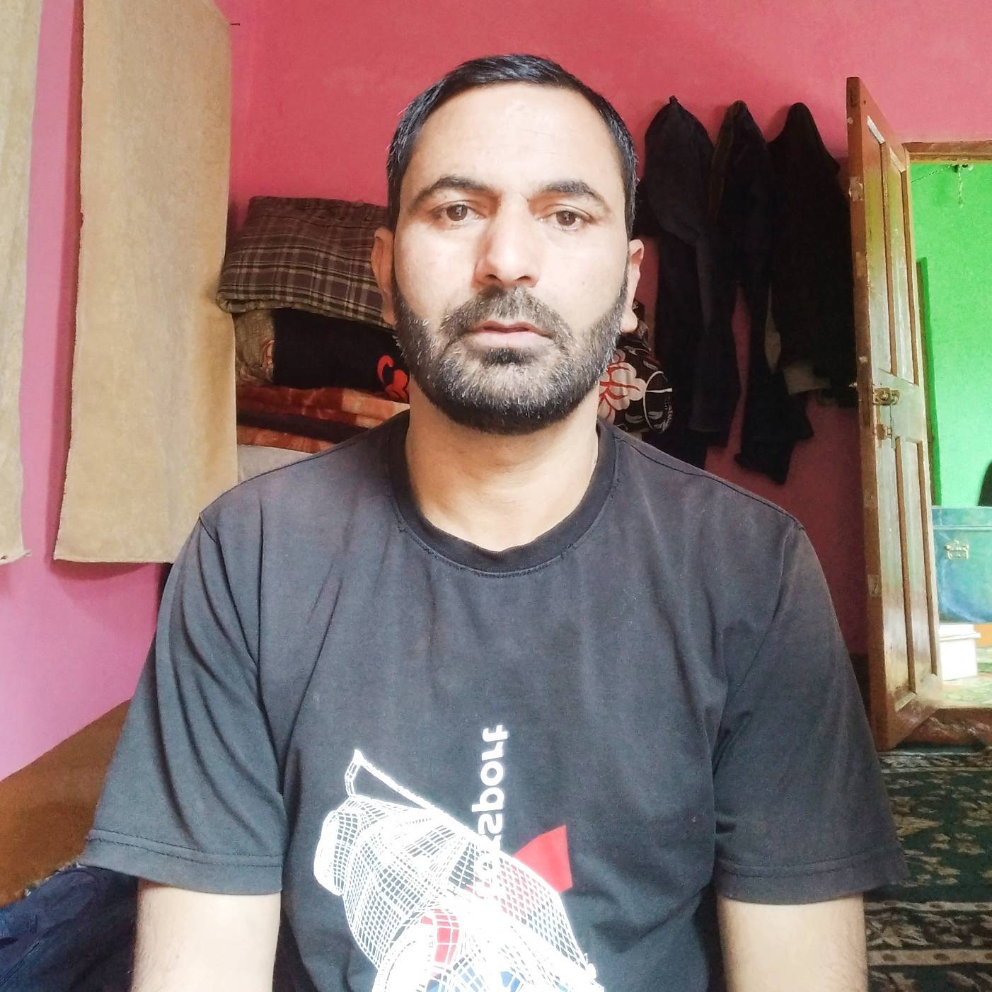 Nazir Kumar on Bideo