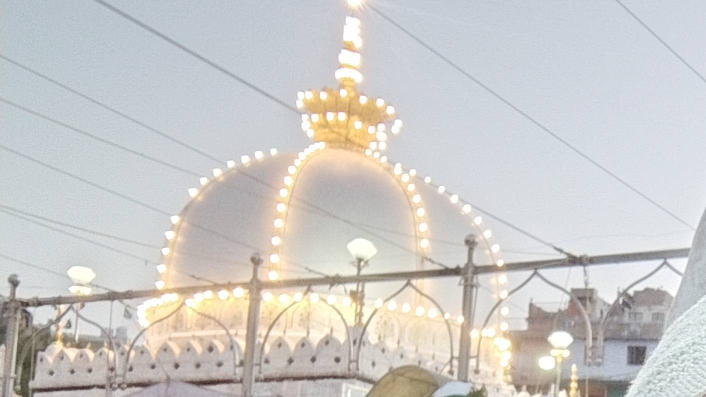 Ya Khwaja Gareeb Nawaz