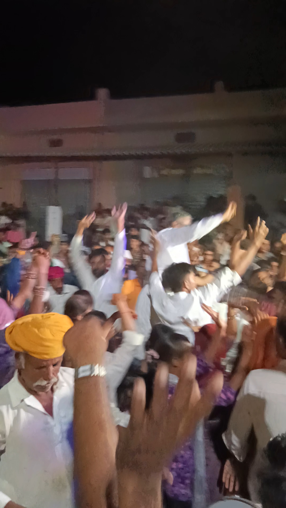 लादूराम जी मेहला 902 वोटो से विजय हुए