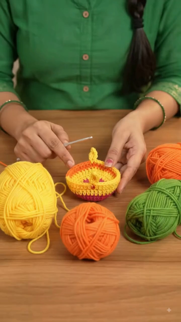 Beautiful Door Hanging Toran #manjucrochetandknittingart #youtube #newcrochetpattern #trendingtoran